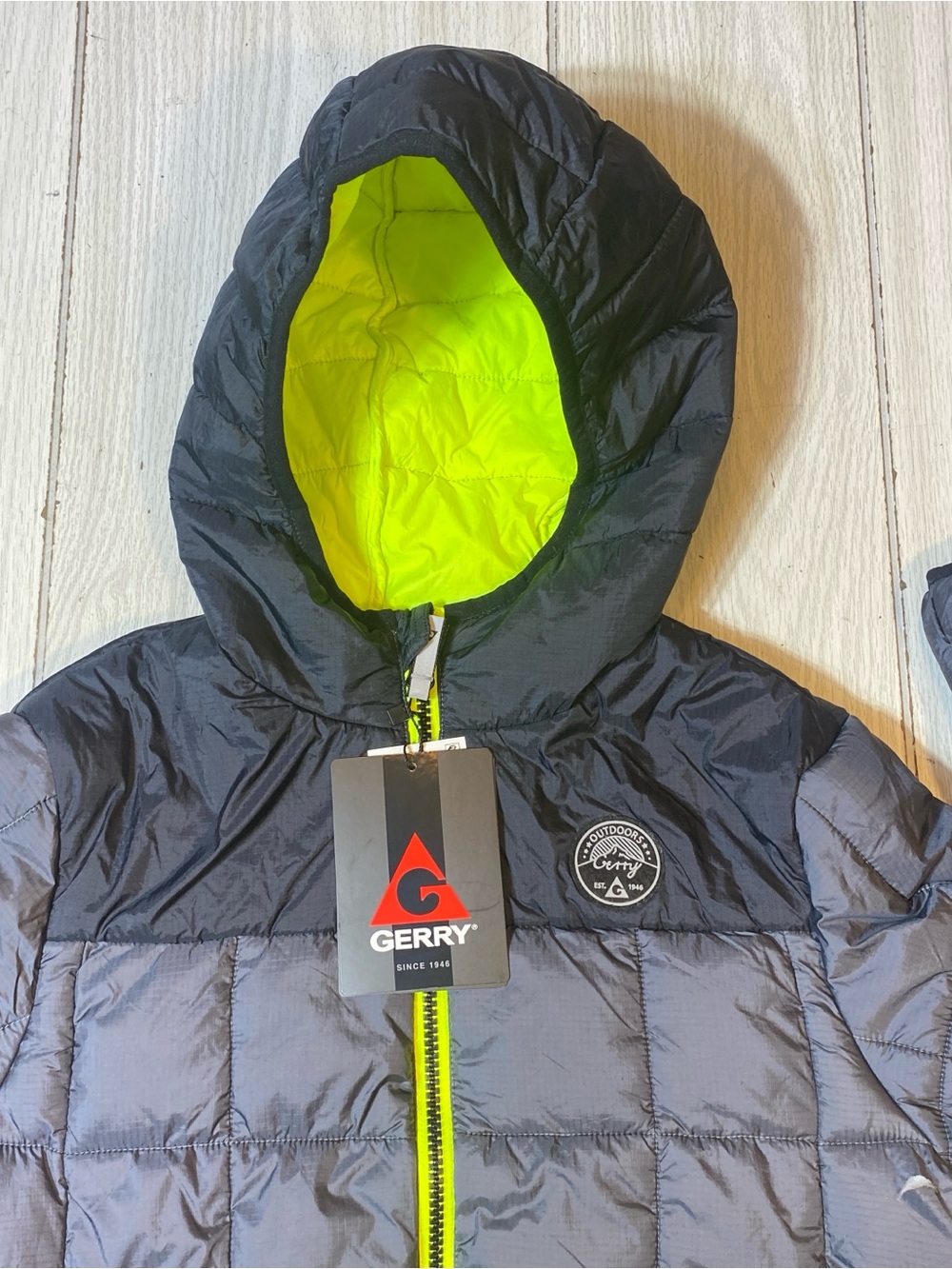 Gerry Boys Torque Puffer Jacket Hooded Iron Gray Neon Lime M (10-12) NWT - Picture 3 of 11